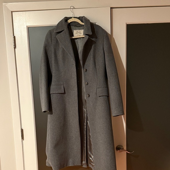 Aritzia Gray Wool Coat - Picture 1 of 4